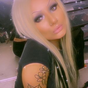 Meet your Posher, Carly